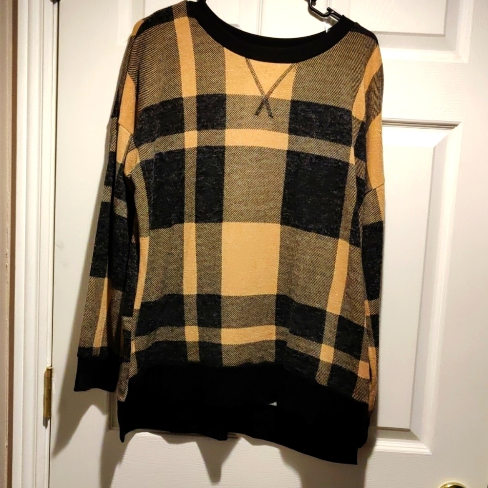 Tan and black Honeyme plaid top
